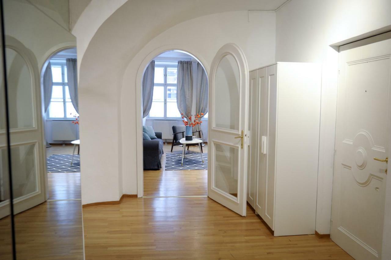 City Center Apartment Vienna Esterno foto